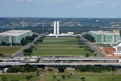 Governo de Brasília novamente à volta das denúncias de corrupção