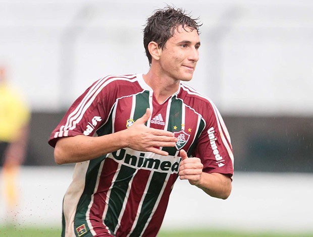 Filho de Campos Belos, jogador é destaque no Fluminense e na mídia nacional