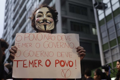 Histórico: jovens e a “Revolução do Vinagre” enfervecem o país