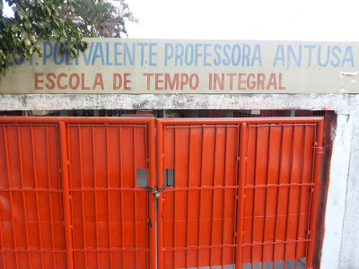 Escola Polivalente: podem parar com essa reforma fajuta!