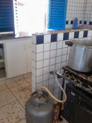 Monte Alegre de Goiás: panela de pressão explode e fere servidoras em escola