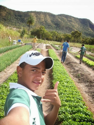 Briga continua: MPE propõe Ação Civil Pública contra fechamento de Escola Agrícola em Arraias