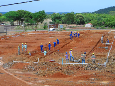 Base do Campus-Campos Belos do Instituto Federal começa a ser erguida