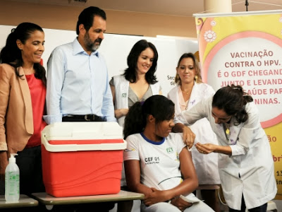 Câncer: em 2014, meninas entre 11 e 13 anos serão vacinadas contra o HPV. Muitos pais resistem