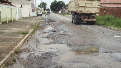 Buraqueira toma conta das ruas de Posse (GO)