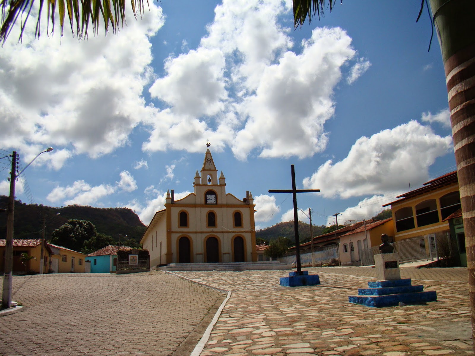 Ladrões tentam furtar Paróquia de Arraias (TO)