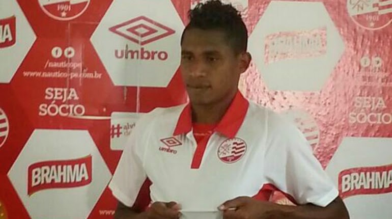 Arraiano Neílson estreia no Náutico de Recife