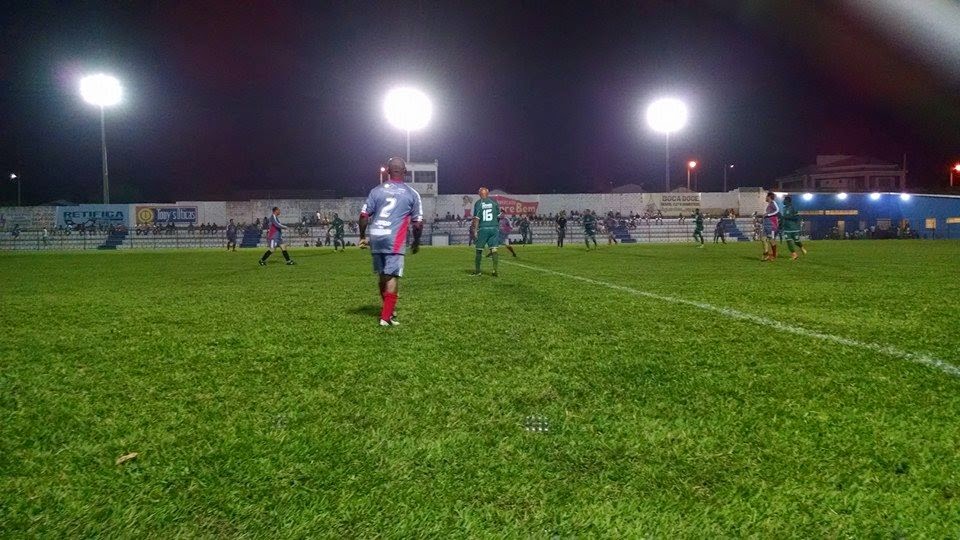 Prefeitura de Campos Belos inaugura nova iluminação do “Estádio Xeco”