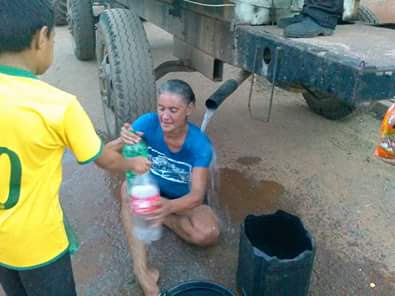 Moradores de Aurora do Tocantins já amargam 4 dias sem água nas torneiras