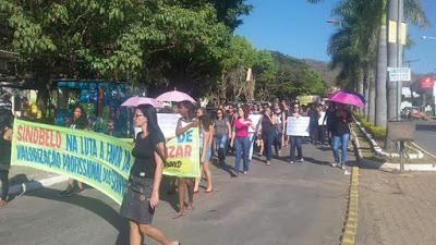 Professores de Campos Belos fazem um dia de paralisação, por corte de horas/aula
