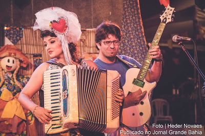 Projeto da compositora e sanfoneira Livia Mattos busca músicos circenses por todo Brasil