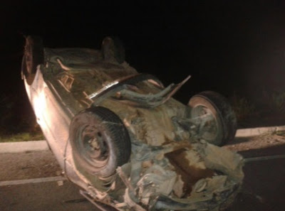 PM prende na GO-118 carro furtado em Posse (GO). Motorista, que saiu ferido, é um considerado um dos maiores ladrões de carros da região