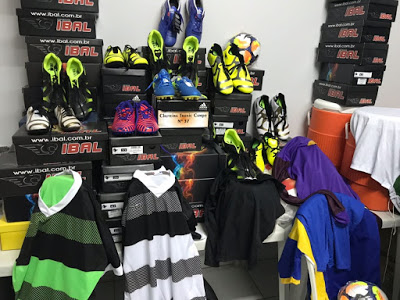 Juíza do trabalho entrega material esportivo e musical a instituições de Novo Alegre (TO)