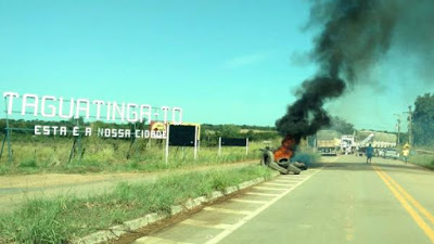 Em Taguatinga (TO), rodovia segue interditada por causa de protesto de caminhoneiros