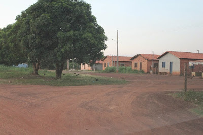 Escola do Distrito Prata, em Monte Alegre (GO), falta até itens básico escolares, diz professor