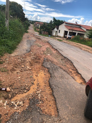 São Domingos (GO): leitor reclama da falta de zelo com a cidade