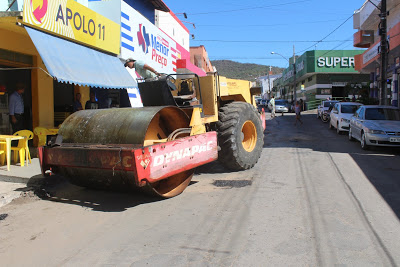 Imagem do Dia: Tapa-buraco em Campos Belos