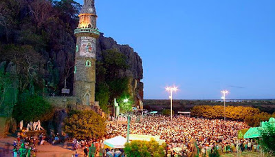 Novenário ao Bom Jesus da Lapa (BA) atrai turistas de todo país para a região