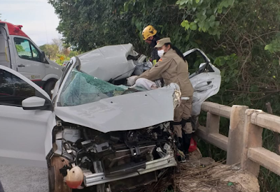 Grave acidente na BR-020 na altura da Ponte Cana Brava, deixa pelo menos três pessoas mortas neste último dia do ano