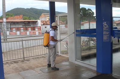 Prefeitura de Campos Belos (GO) faz desinfecção em locais públicos e de grande movimento de pessoas