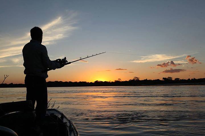 Após encontro com prefeitos, Caiado decide liberar pesca esportiva na temporada do Rio Araguaia
