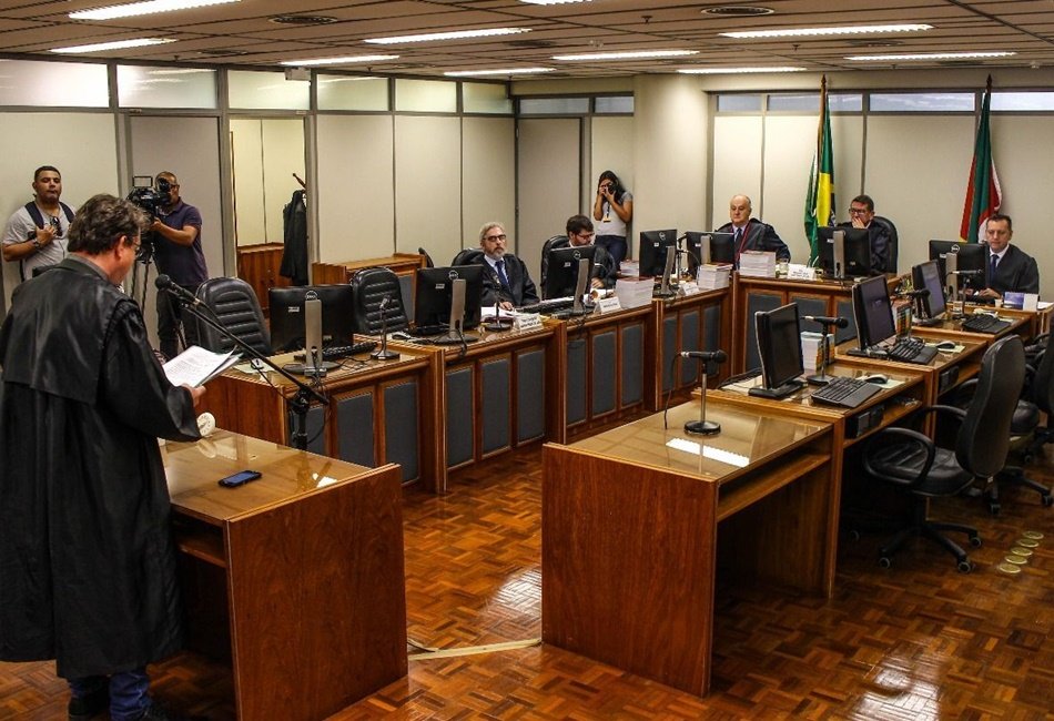 Ministério Público de Goiás abrirá concurso, com 39 vagas para promotores; salários passam dos R$ 28 mil