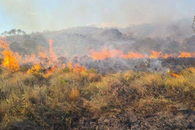 Começou: Chapada dos Veadeiros queima há dois dias