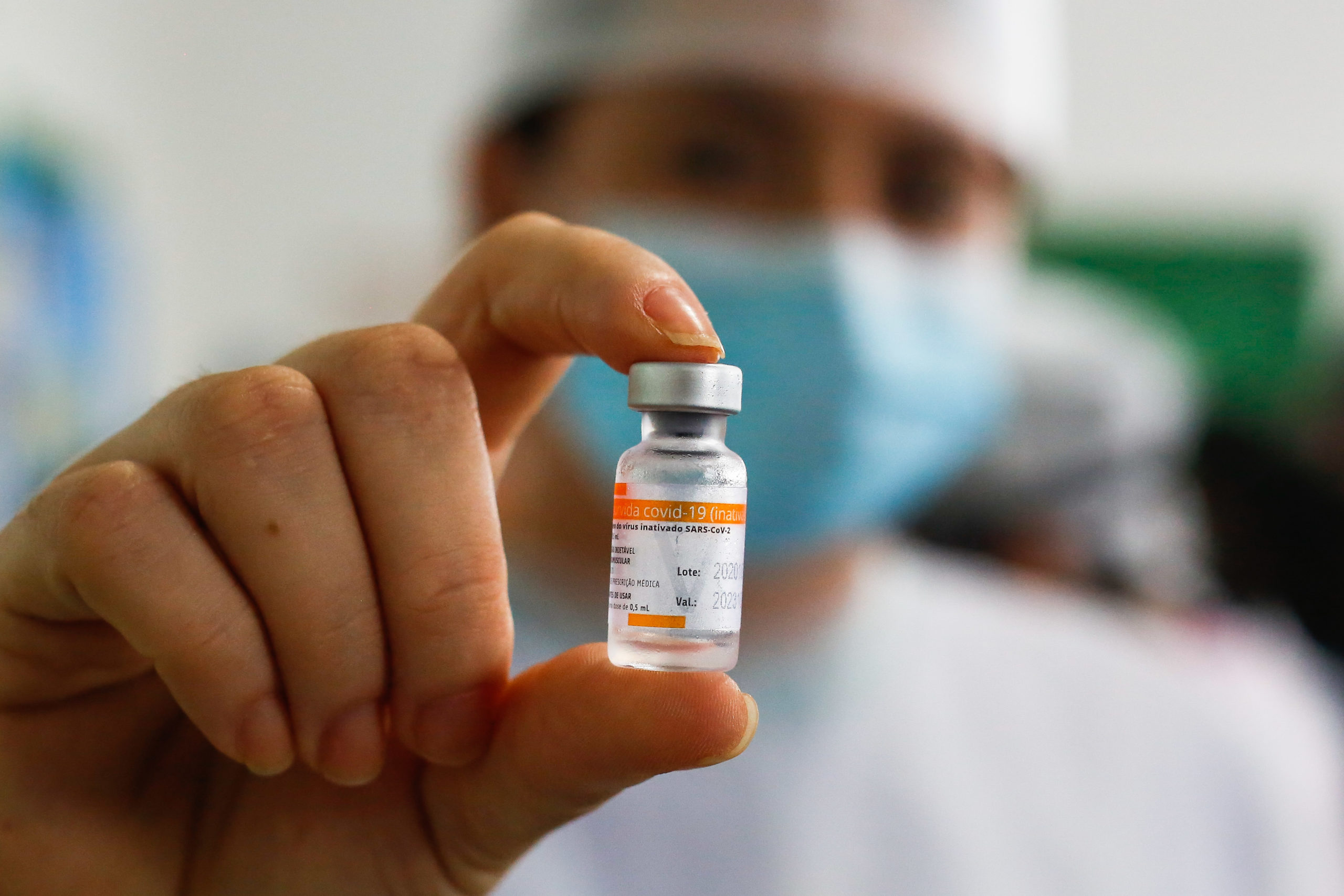 Governo de Goiás recebe 116.950 doses de vacinas contra Covid-19