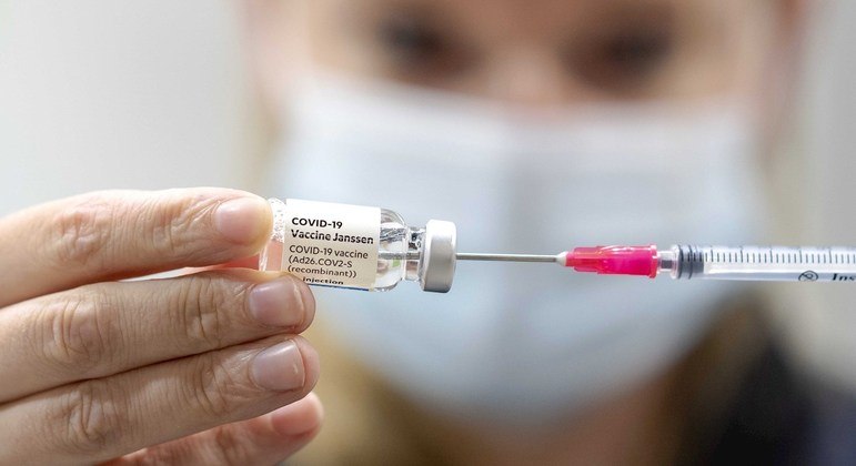 Goiás já aplicou mais de R$ 2,2 milhões de doses da vacina contra a Covid-19