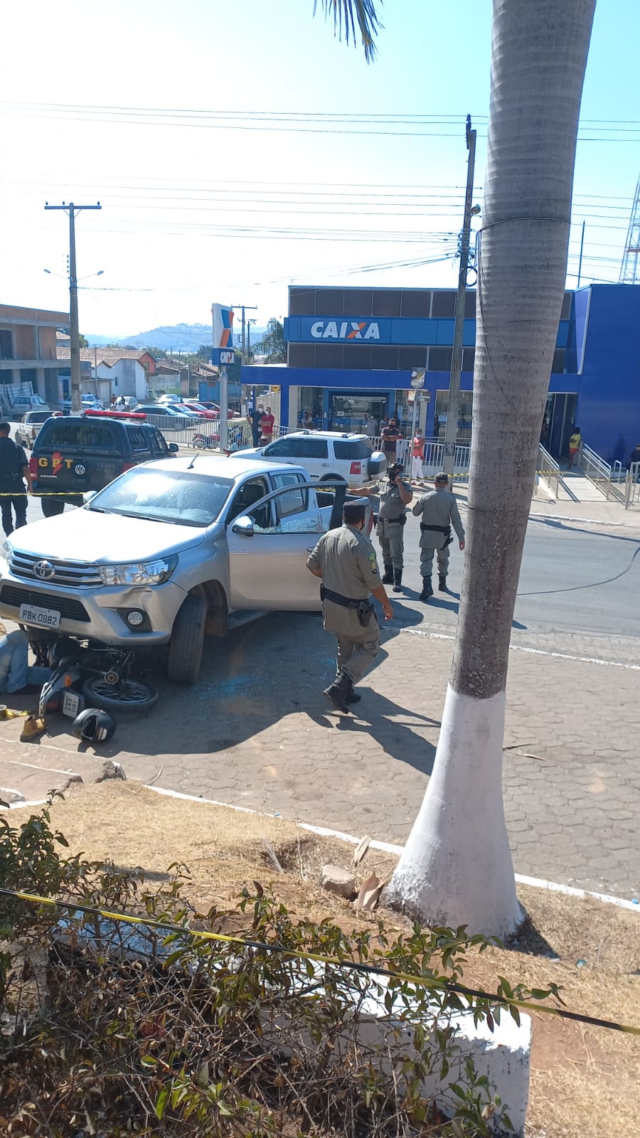 Pai de bandido se desespera na cena do assalto; “você é uma vergonha para todos nós”