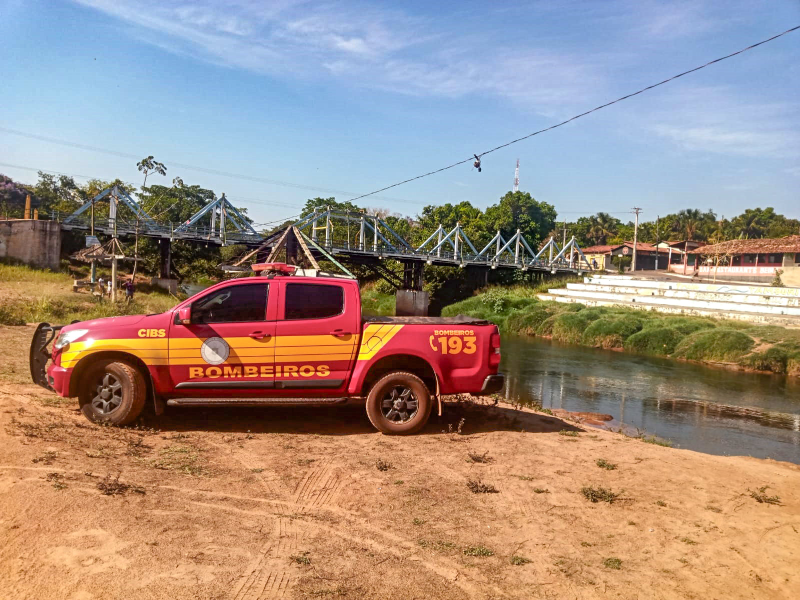 Bombeiros militares resgatam corpo de adolescente afogado em Ponte Alta