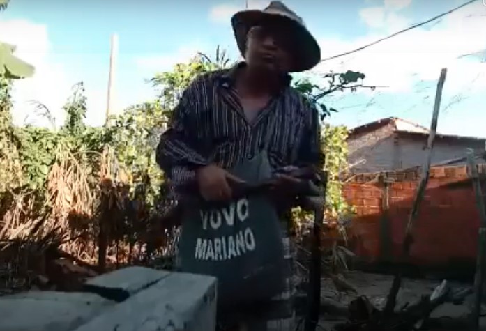 Vovô Mariano se lascou com o Garnisé