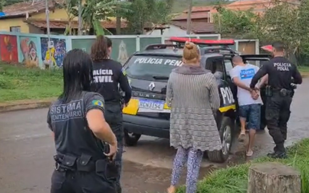 Quatro pessoas são presas suspeitas de cobrarem até R$ 80 mil para matar envolvidos em disputa de terras em Alto Paraíso de Goiás