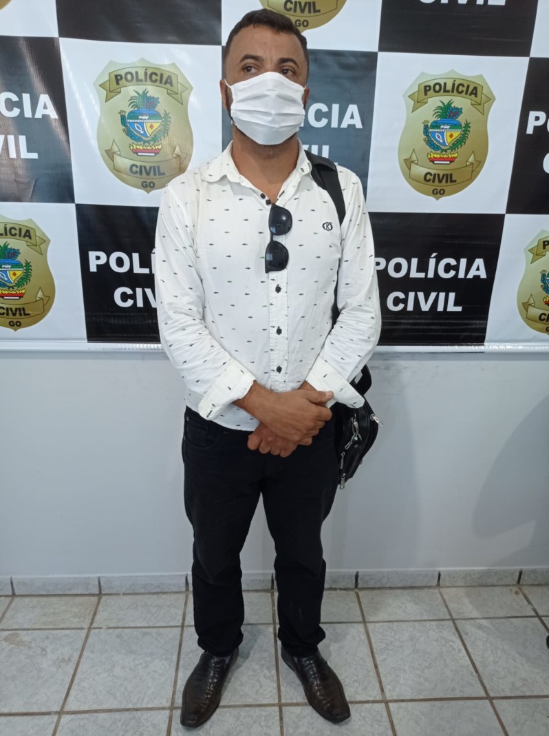 Polícia Civil prende homem após furtar clínicas médicas onde prestou serviço, em Uruaçu (GO)