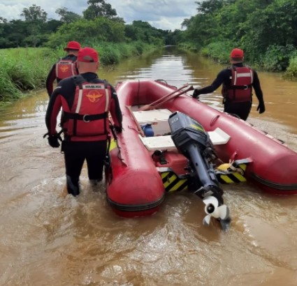 Achado corpo de rapaz levado pelas águas em, Divinópolis de Goiás