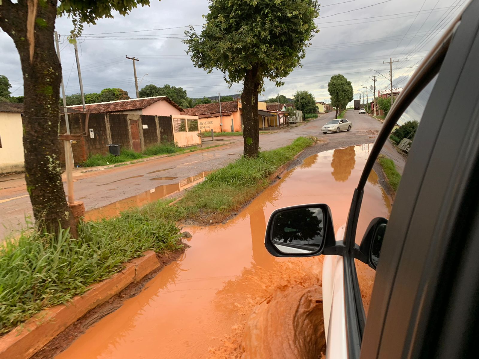 Buraqueira em Taguatinga (TO) faz prefeito passar vergonha