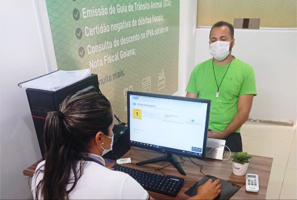 Divinópolis de Goiás recebe Expresso Balcão, com mais de 90 serviços do governo de Goiás