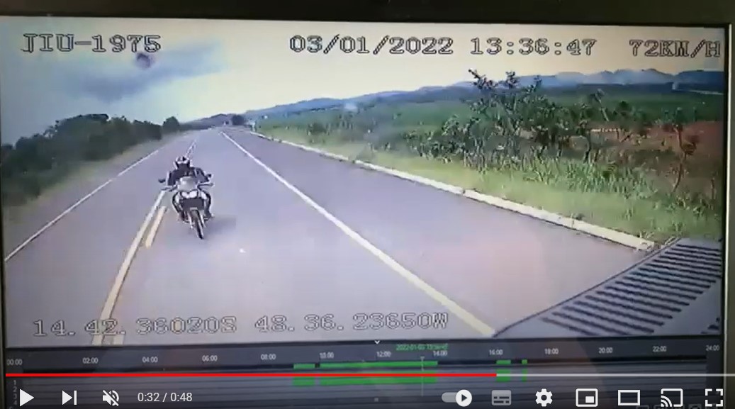 Em Niquelândia (GO), câmera flagra acidente que matou motociclista na BR-414; vídeo
