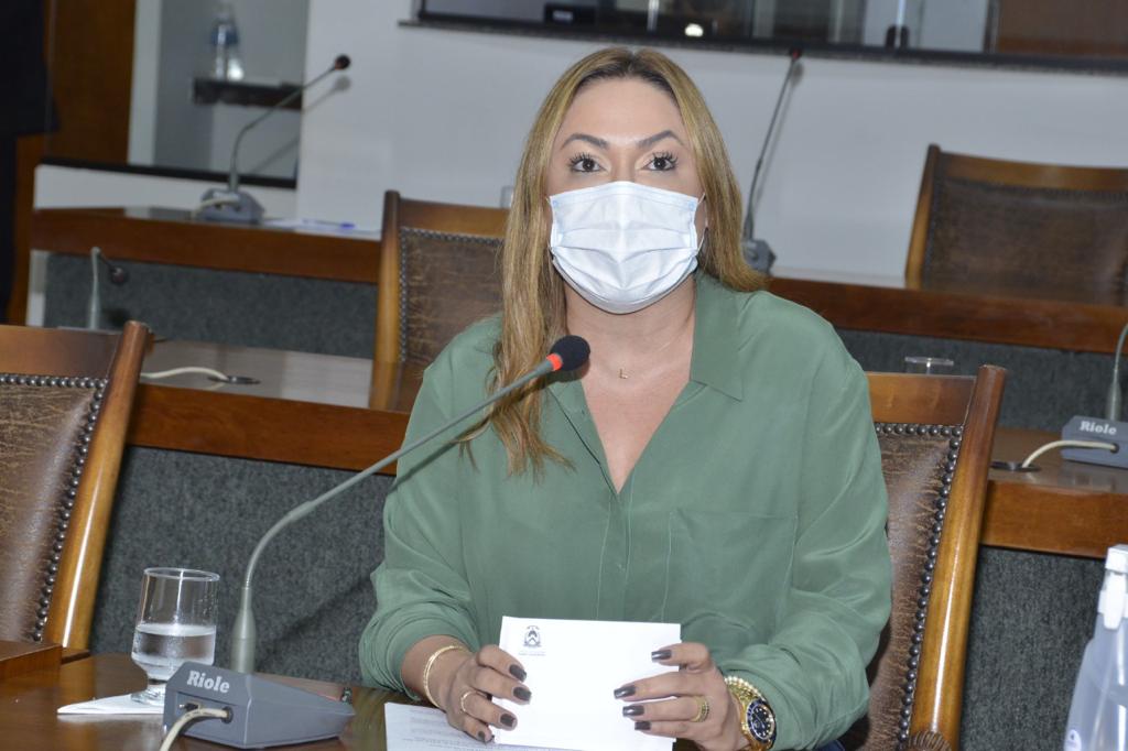 Deputada Luana Ribeiro defende regularização do trabalho home office no Tocantins