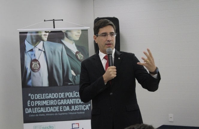 Juiz federal Fernando Mello recebe o título de cidadão tocantinense