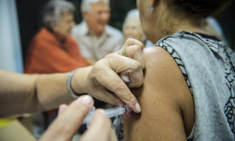 Campanha de vacinação contra a gripe em Goiás começa com quase 1 mil postos fixos