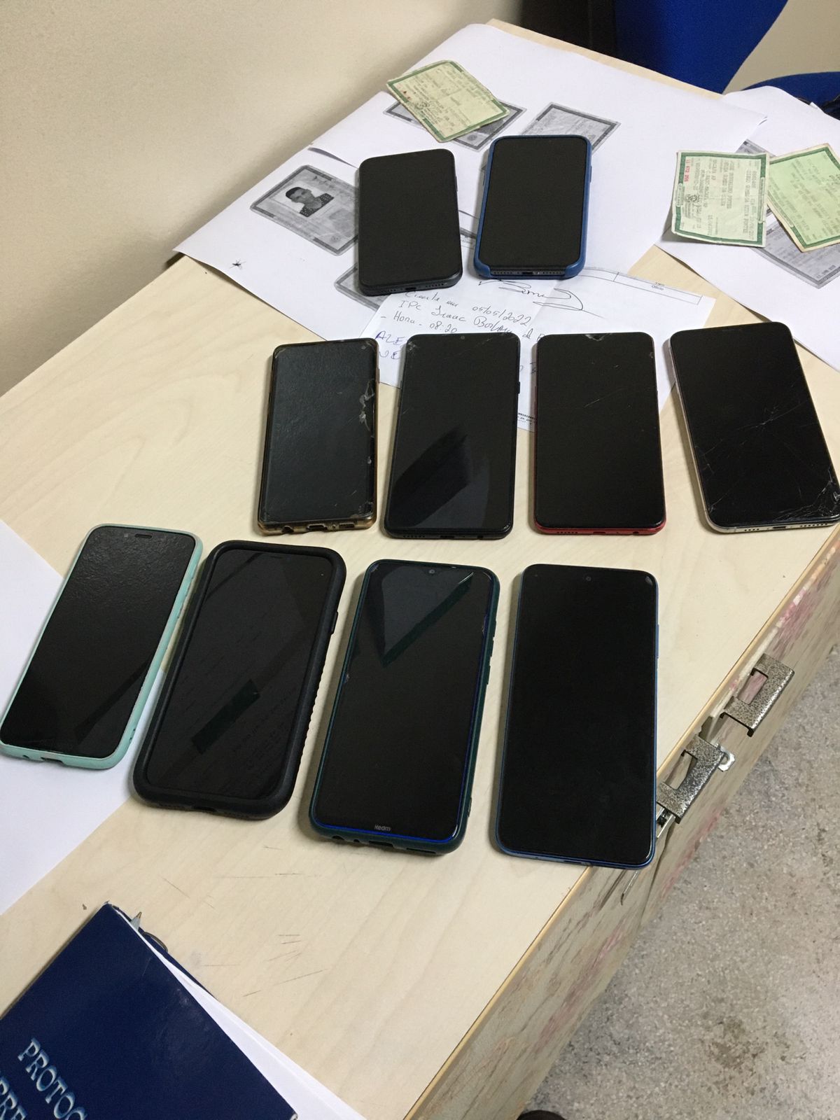 Polícia Civil identifica e prende grupo criminoso que furtou diversos aparelhos celulares em show sertanejo