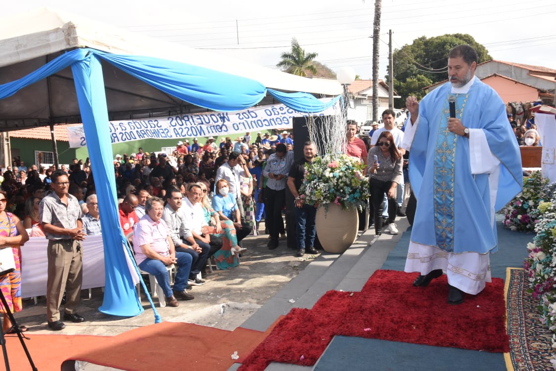 Governador Wanderlei Barbosa participa de missa da padroeira de Arraias (TO), Nossa Senhora dos Remédios