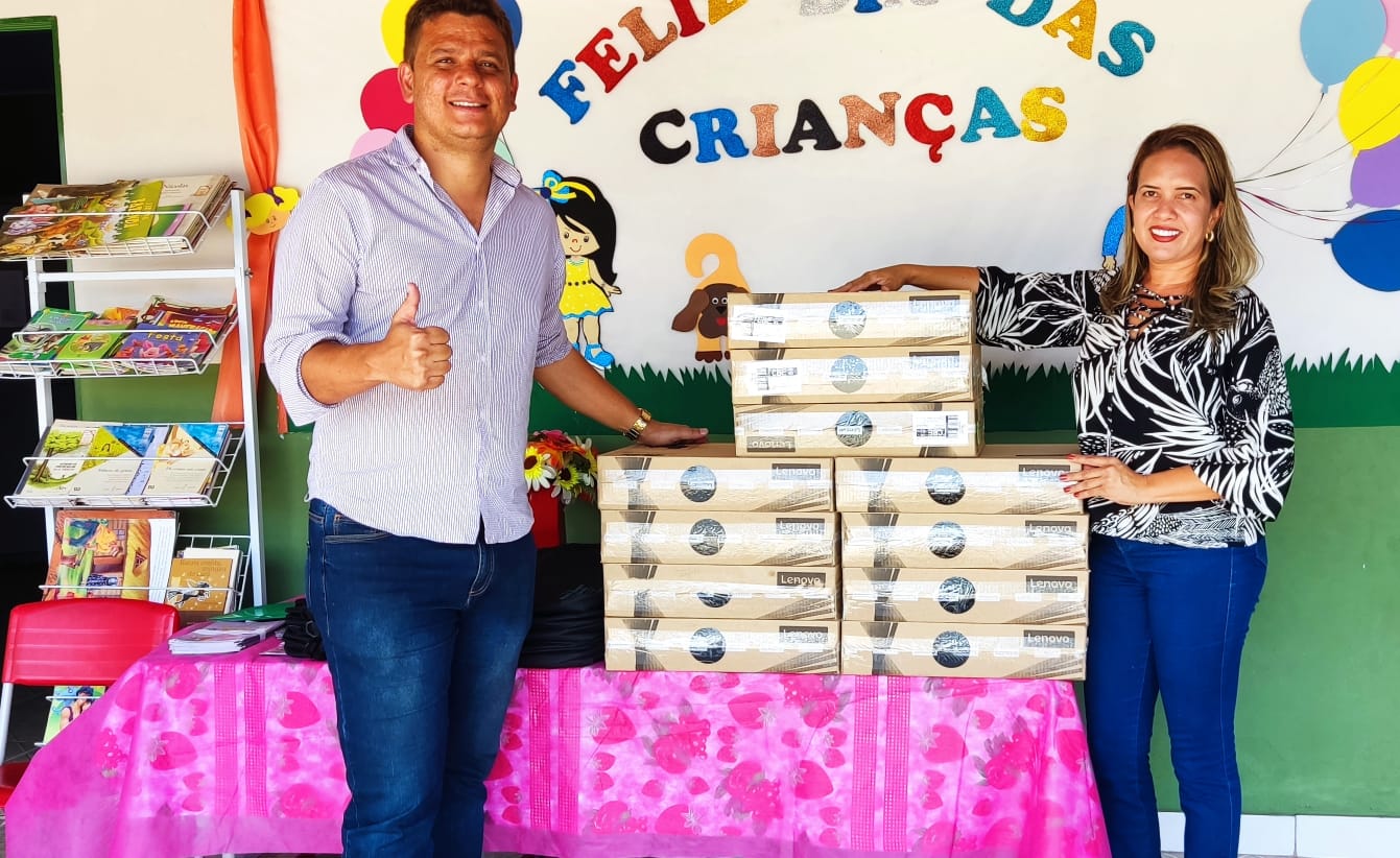 Prefeitura de Monte Alegre (GO) distribui 70 notebooks a professores
