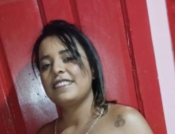 Mulher é assassinada em São Domingos (GO), a golpes de faca