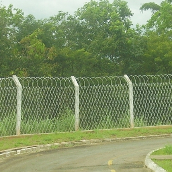 Dono de fazenda é multado pela construção de muro em área de preservação permanente em Alto Paraíso de Goiás