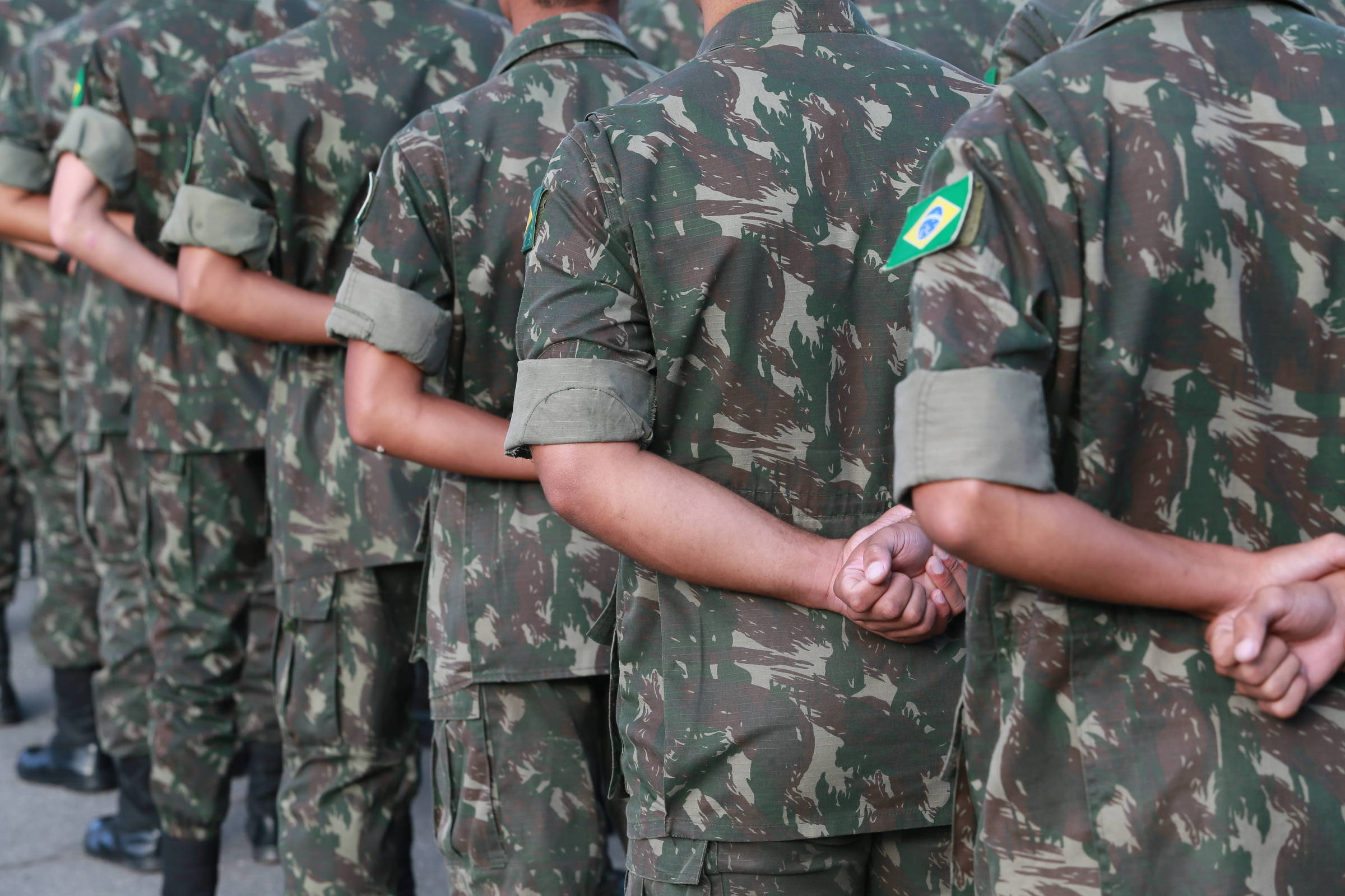 STM aumenta pena de soldado condenado por ejacular em colega que dormia