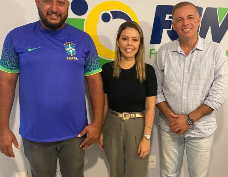 Federação Goiana de Municípios recebe prefeito de Flores de Goiás