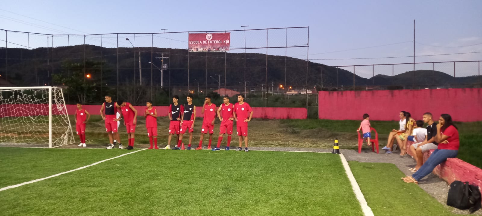 Escolinha e futebol K10 é reaberta em Campos Belos (GO)
