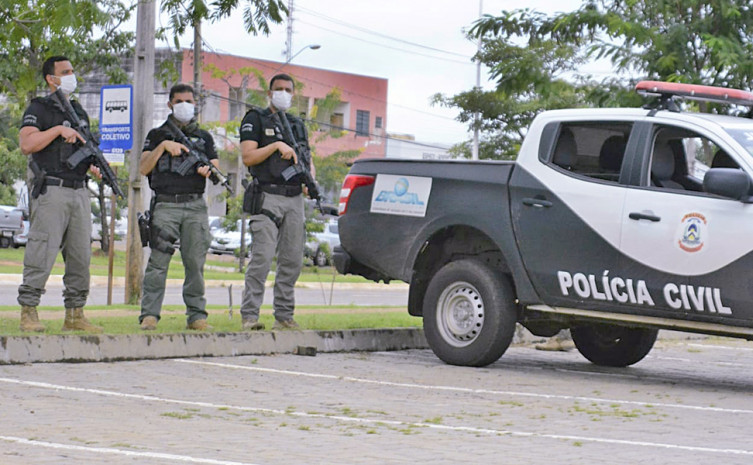 Homem foragido da Justiça por crime de roubo praticado em 2000 é preso pela Polícia Civil em Dianópolis (TO)